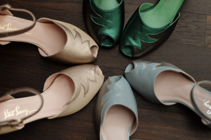 Mid heel, comfortable fit, soft leather shoes, Retro style made in Europe, worldwide shipping