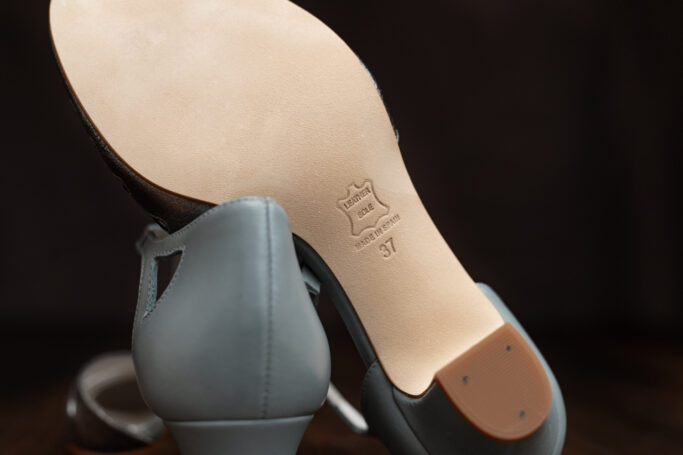 Ethical production in Europe, made in Europe, Worldwide shipping, leather shoes