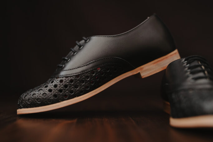 leather shoe, beige, blue, black , sustainable production, worldwide shipping, Small Business, Ethically produced, Woman owned