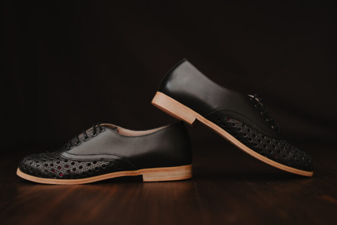 PONY ladies sneaker , leather sole, removable footbed, perforated, extractable insole, vintage style flats