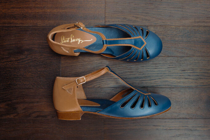 Comfortable and stylish flats with arch support and padded footbed. Retro elegant and great for dancing