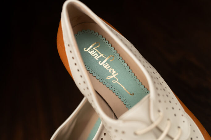 Two Tone vintage style shoes for ladies, comfortable fit, soft leather, wide base low heel