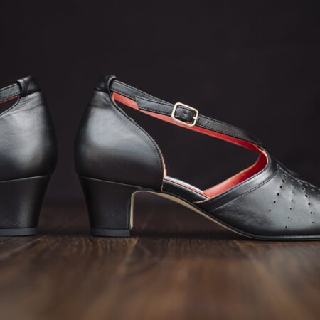 Cinema Noire Vintage Shoe Saint Savoy