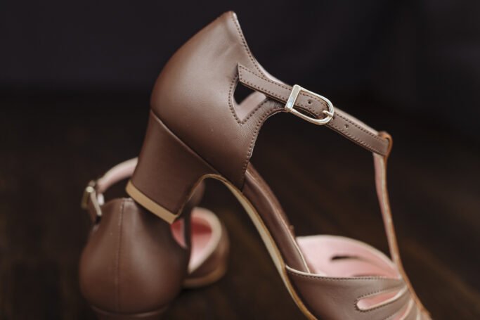 RIVIERA Chocolat, brown mid heel vintage shoe