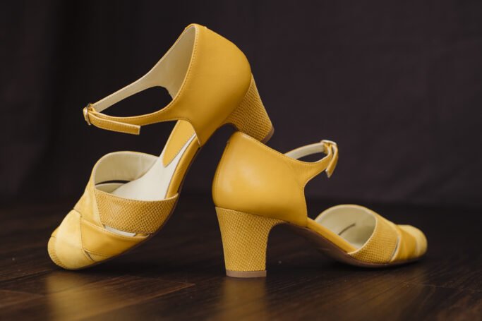 Retro Reproduction shoe in different mustard color leather, Dance shoe, Lindy Hop, Balboa, Blues