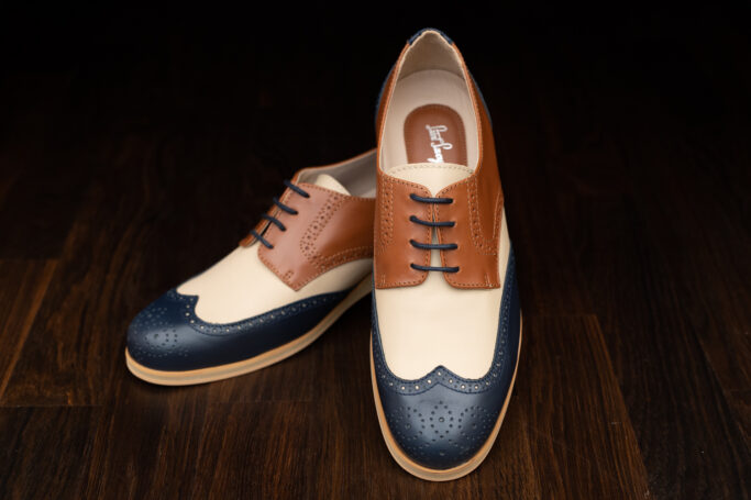 elegant style comfortable shoe handmade in Europe, removable insoles