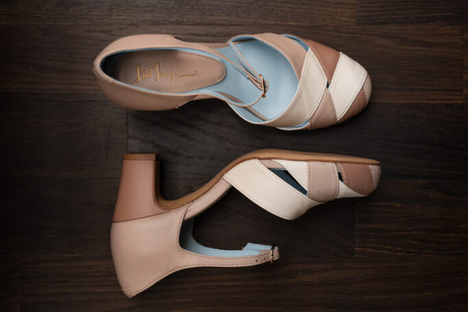 TONIC Seashells beige white brown ladies vintage style shoe