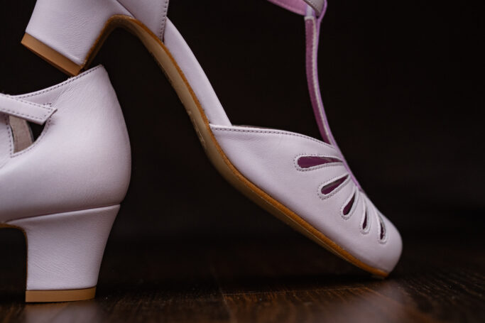 classic shoes in pastel colors, mid heel retro style leather heels