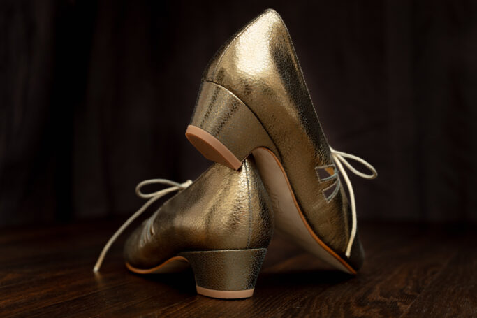 Mary Janes with a tiny heel and laces. Wide fit, leather sole