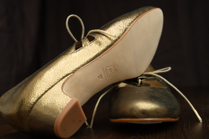 Retro shoes, made in Europe, worldwide shipping, dance shoes, wedding shoes, vintage shoes
