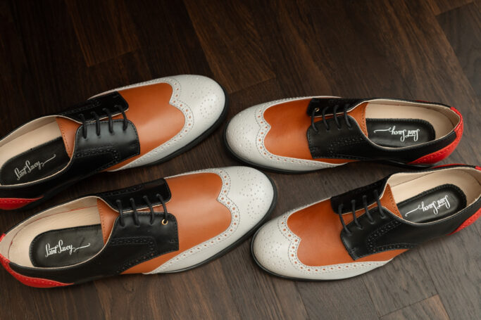 Vintage shoes for men and women, unisex shoe made in Europe. worldwide shipping