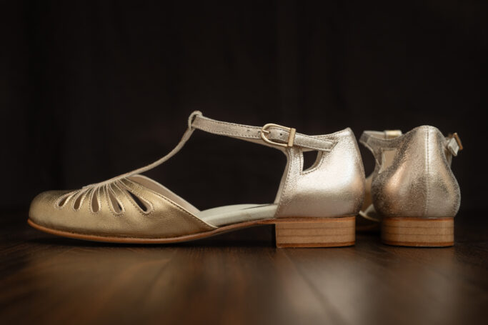 Perfect vintage style retro shoes. lindy hop, swing dancing, Balboa, boogie, shag, Charleston