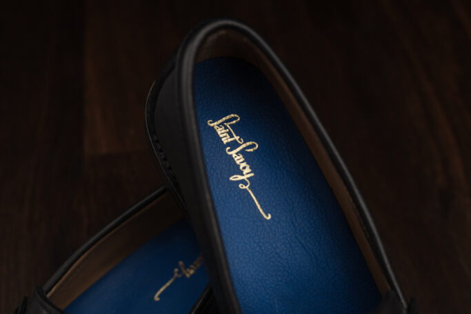 Vintage shoe for dancing and outdoor wear, full leather, sustainably produced in Portugal, Worldwide shipping, Small business