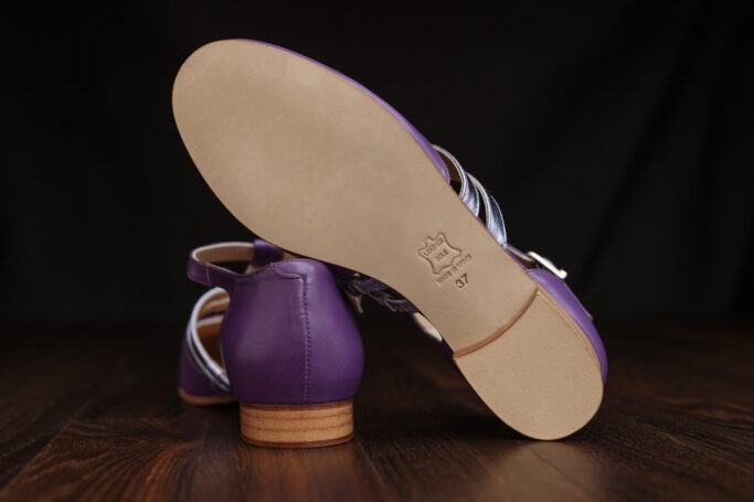 Comfortable sandals, retro sandals, vintage sandals, padded footbed, extra soft leather