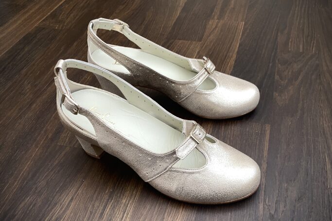 comfort shoes with heels, personalize you shoes and make them fit your feet and sizes individually, wide shoes