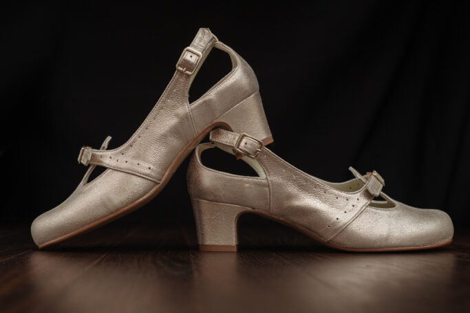 elegant ladies shoes with orthopedic fit. barefoot shoes fit, wide toe box, with and length individual