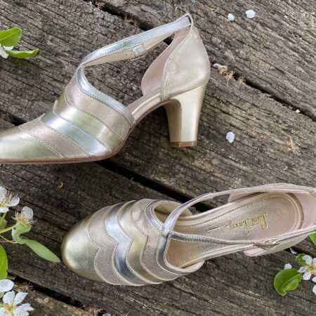 Saint Savoy leather shoes, comfort shoes, comfortable heels, hand made in Europe, padded footbed, cushioned heels
