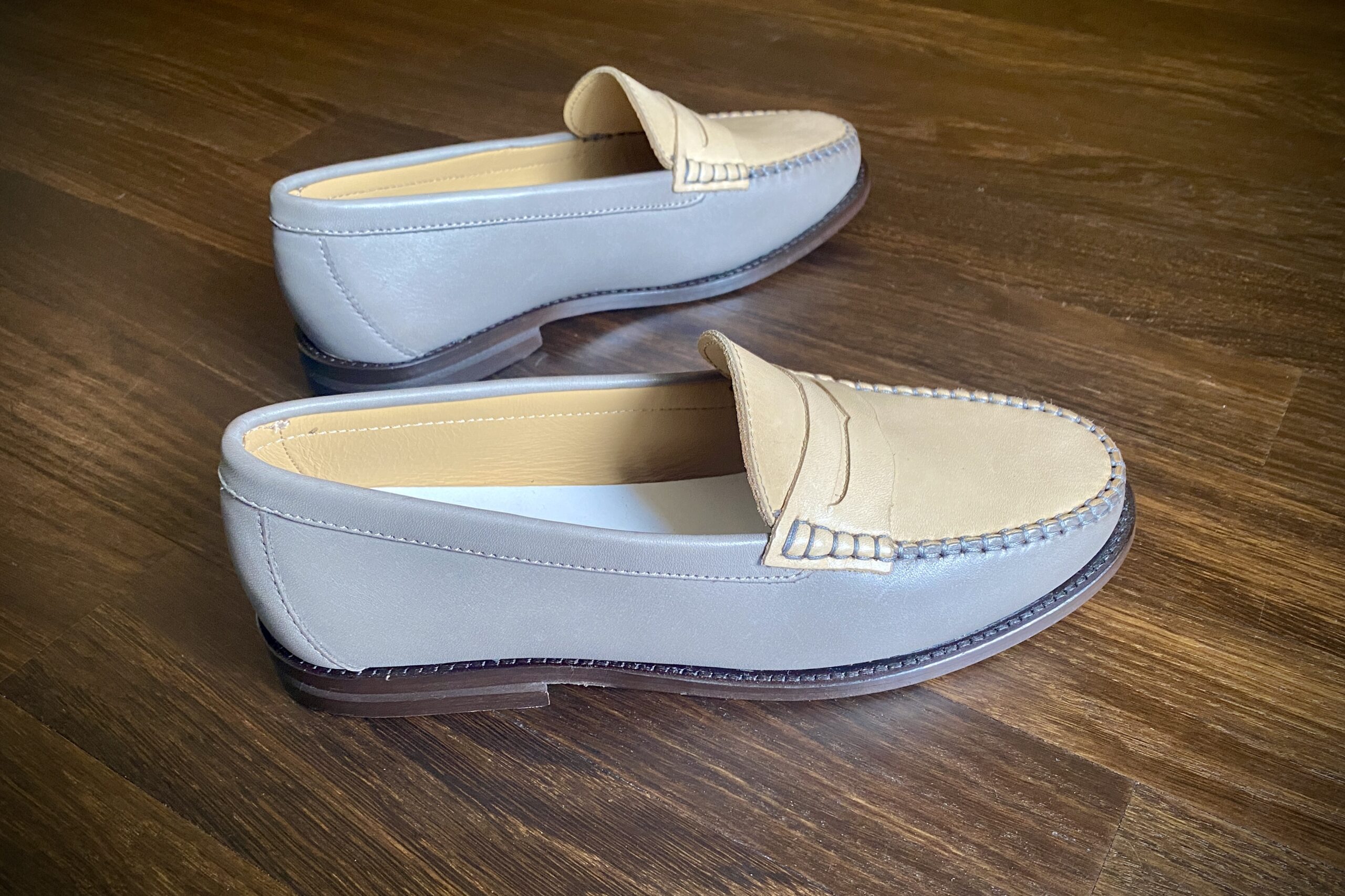 Wordwide shipping, shoes made in Europe, Handmade, small business, classic shoes Grey, two-tone shoes, retro, unisex, Vintage Loafers, soft leather shoes, handmade . Made in Europe