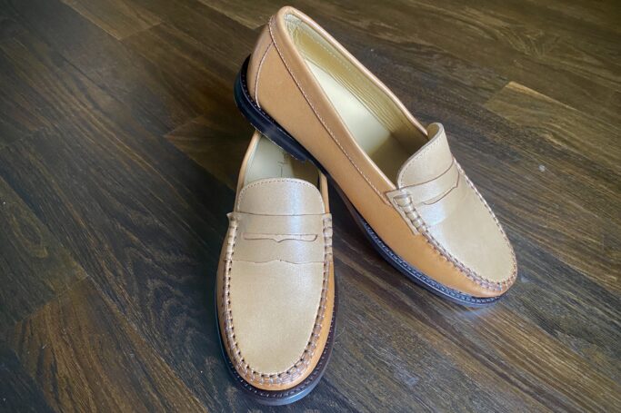 Dance shoes, ladies shoes. mens shoes, comfortable flat shoes, timess style, retro style, vintage style, 1950s, 1960s, 1940s, 1930s