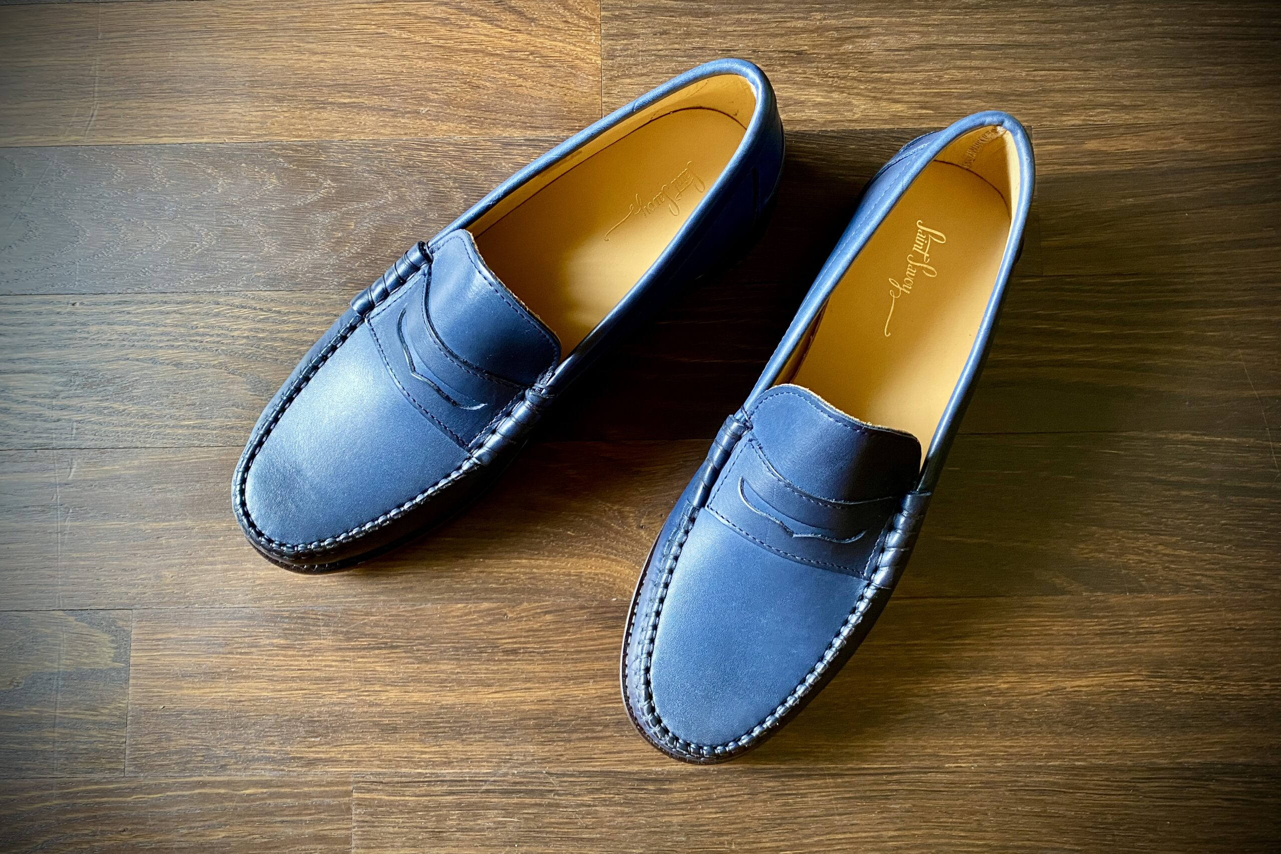 Dance shoes, ladies shoes. mens shoes, comfortable flat shoes, timess style, retro style, vintage style, 1950s, 1960s, 1940s, 1930s
