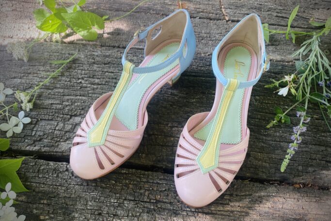 Comfortable and stylish low heels with padded footbed. Retro elegant and great for dancing