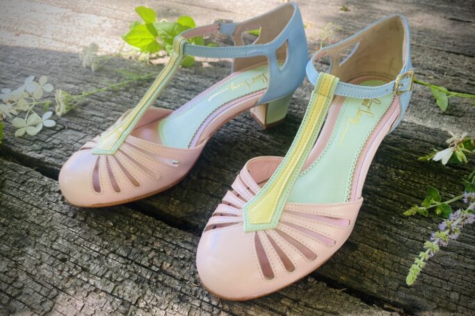 Pastel colors t-strap womens shoe, low heel, leather shoes, ladies vintage shoes, retro style, vintage style