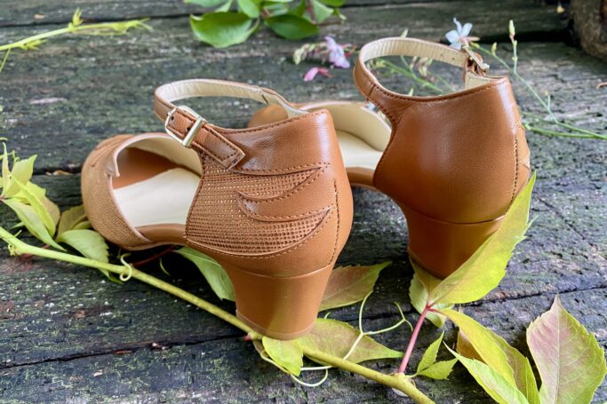 Worldwide shipping, 1940s style, 1930s style, 1950s style, comfort shoes, retro shoes, sustainable production
