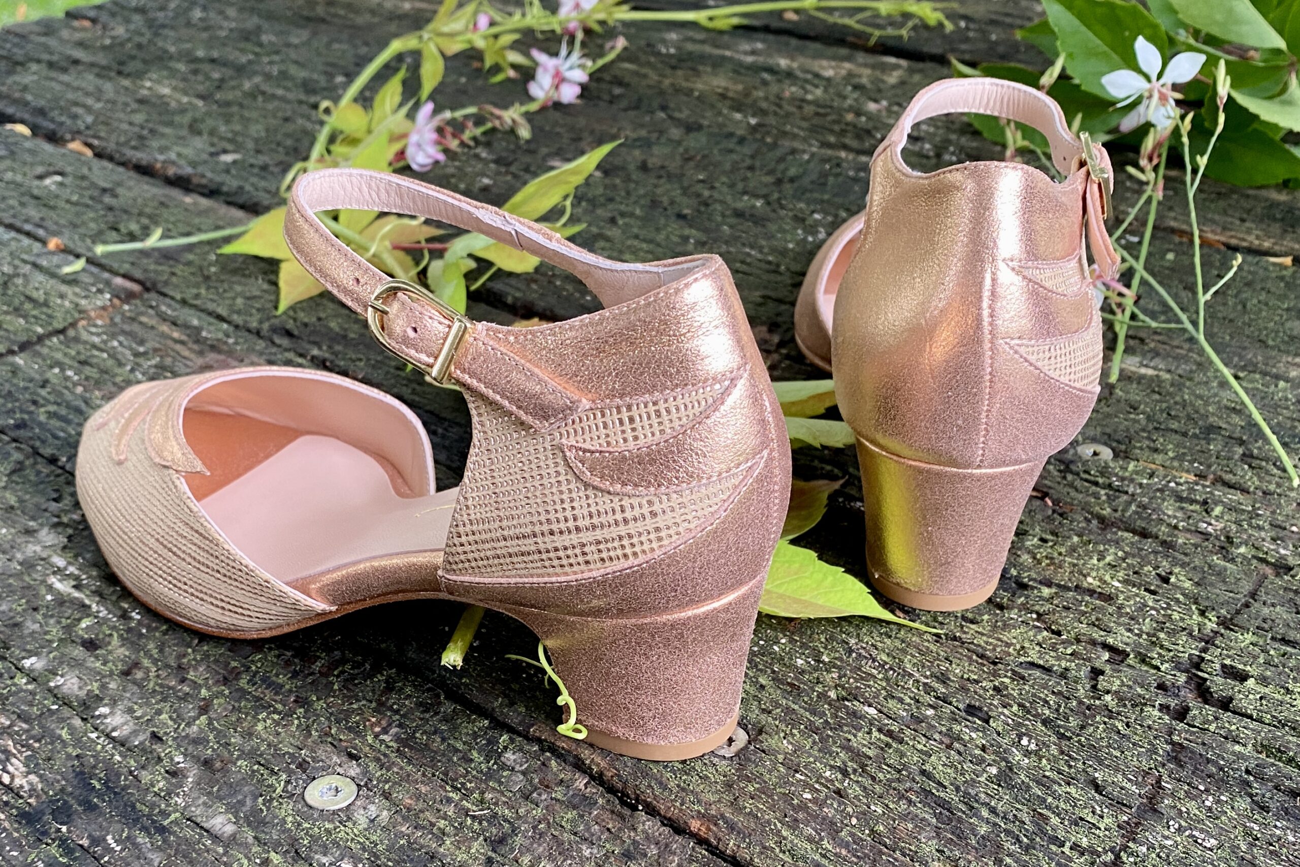 Pink metallic and beige womens shoes, mid heel, retro style EDEN ROSE shoes, vintage style shoes, dance shoes